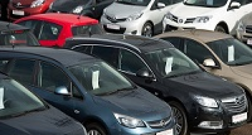 Названы самые популярные подержанные машины в России