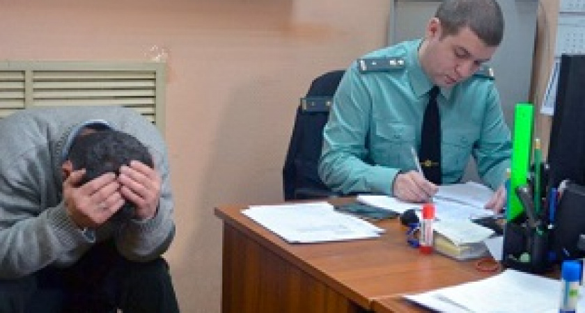 Более 1,3 млн россиян попали в число невыездных из-за долгов