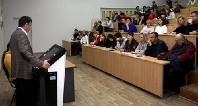 ВолГУ открыл двери для абитуриентов