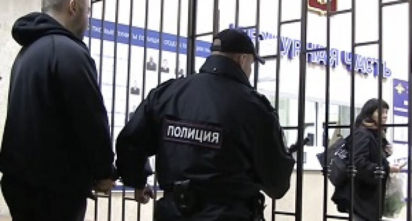 Четверо волгоградцев задержаны за угон кроссовера 