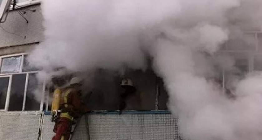 В Волгограде из-за пожара эвакуировали 30 жильцов дома