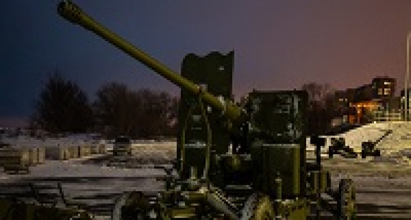 В сквере у «Гасителя» появится военная техника