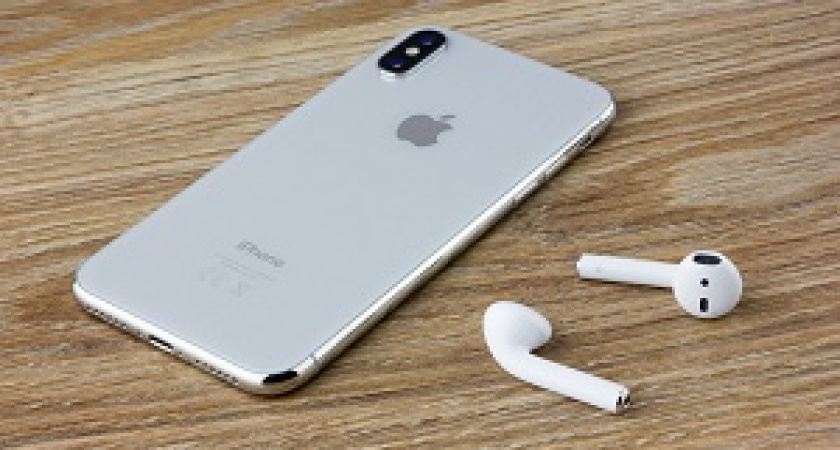 Изобретены наушники, умеющие измерять пульс и температуру