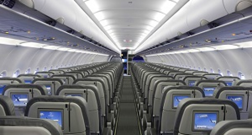 В самолетах могут ввести плату за бумажные стаканчики для воды