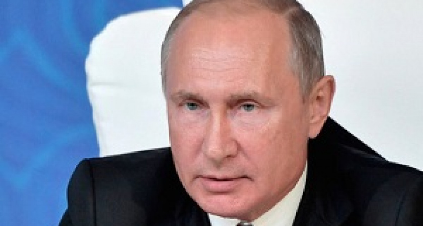 Путин потребовал от спецслужб решительно бороться с коррупцией