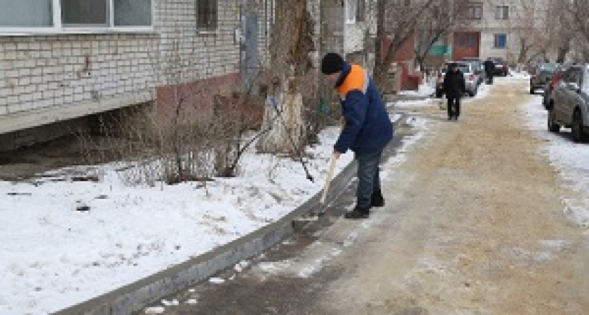 В Волгограде инспекции проверяют состояние дворов во всех районах