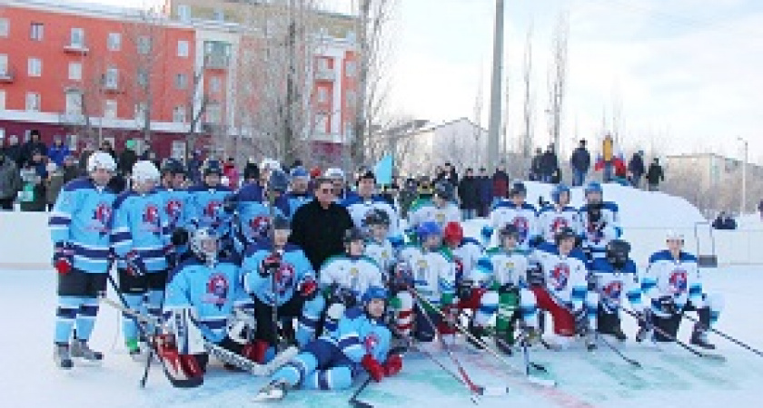 Олимпийский чемпион поздравил волгоградских хоккеистов 