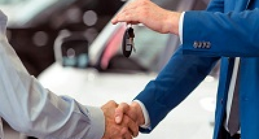 Центробанк попросили ограничить покупку автомобилей за наличные