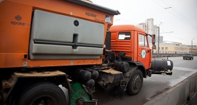 В Волгоградском регионе продолжается расчистка дорог