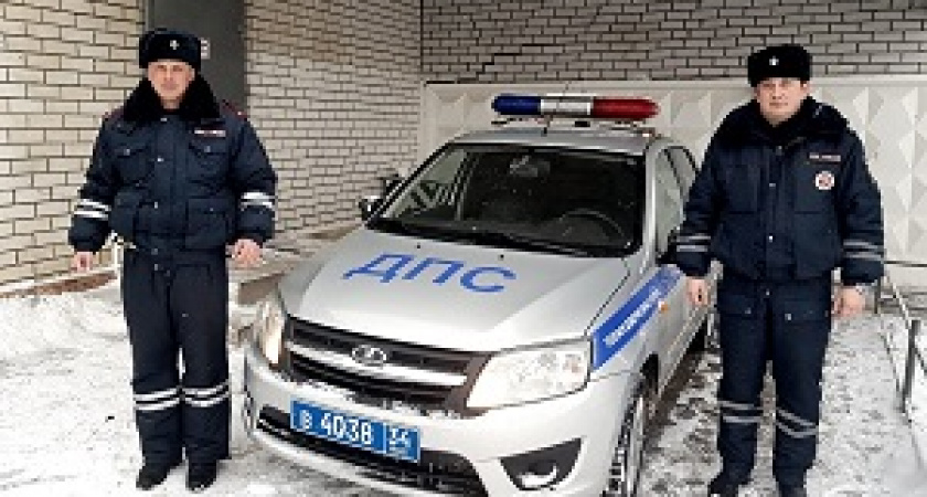 Попавшей в беду фроловчанке пришли на помощь сотрудники ГАИ