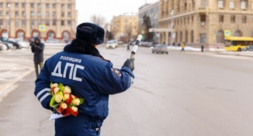 Традиционный «цветочный патруль» выйдет на дороги Волгограда 