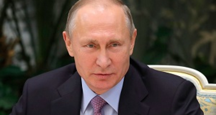 Путин поздравил россиянок с Международным женским днём