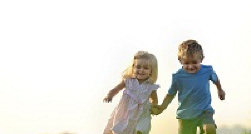 Сегодня – День братьев и сестер