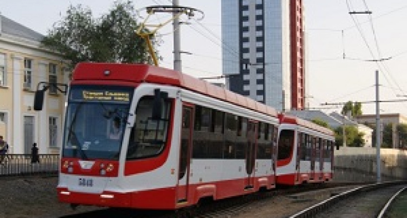  Волгоградцев после салюта развезет общественный транспорт