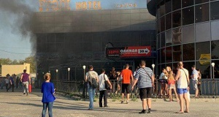 В Волгограде из-за пожара в отеле эвакуировали 41 человека