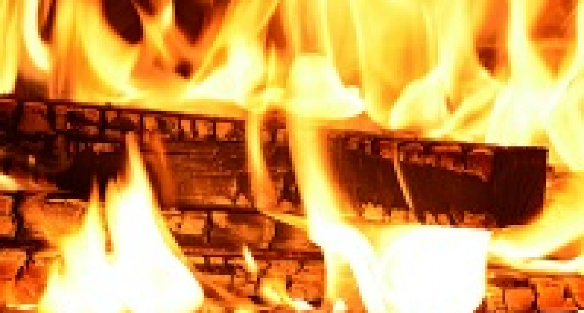 В центре Волгограда сгорели торговые павильоны