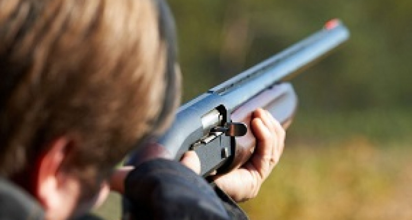 Волгоградец с ружьем в руках грозился убить соседа