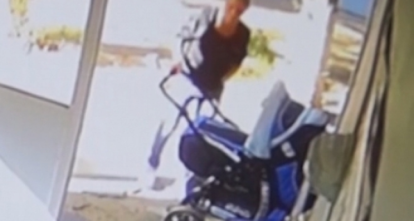 В Волгограде мать оставила грудного ребенка у поликлиники и уехала