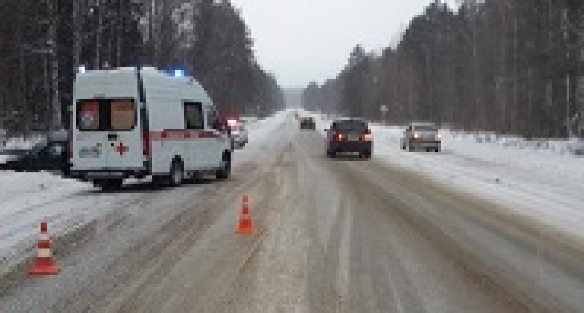 В Волгоградской области в ДТП на трассе пострадали два человека