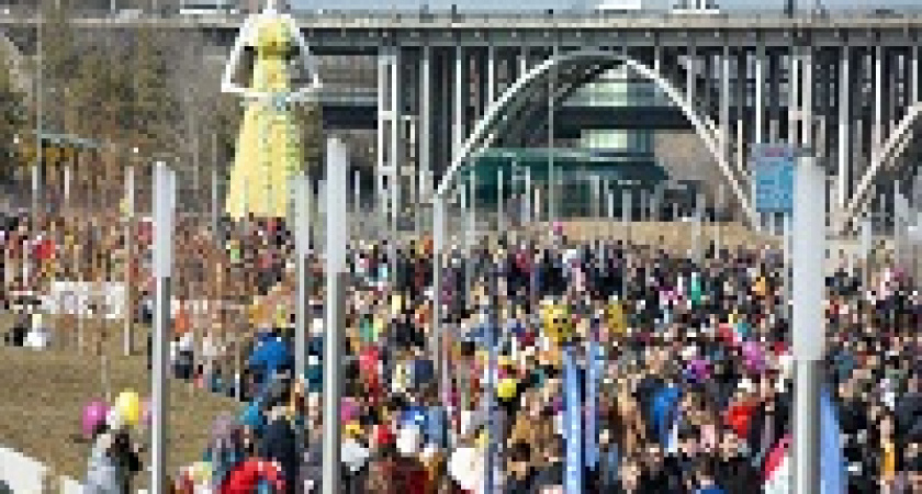 В Волгограде широко отметили Масленицу