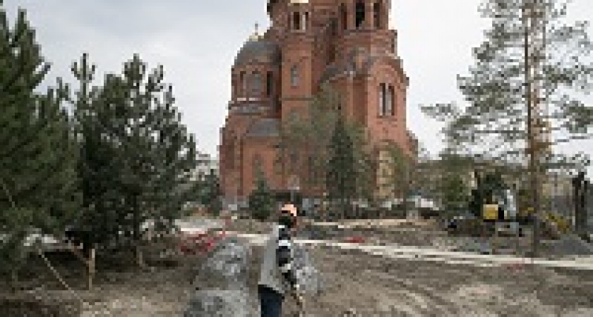 На собор Александра Невского готовятся установить крест