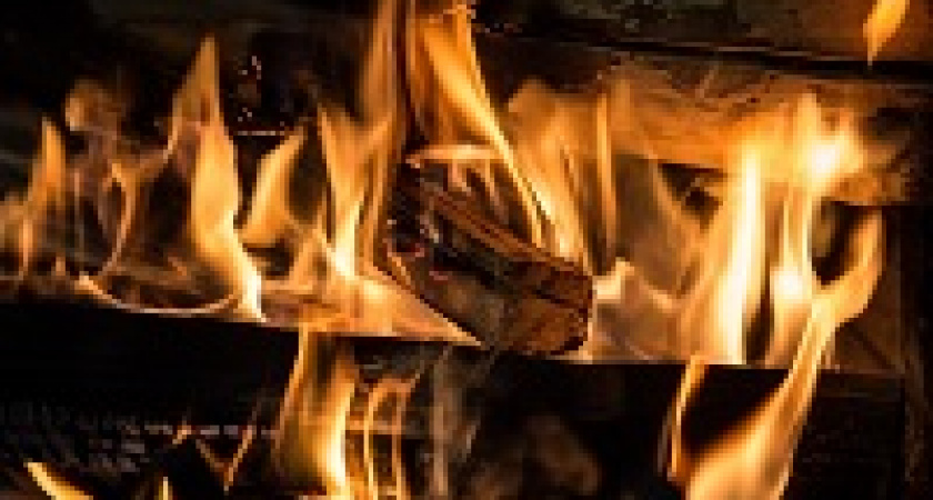 В Волгограде в пожаре погибли пенсионерка и ее сын