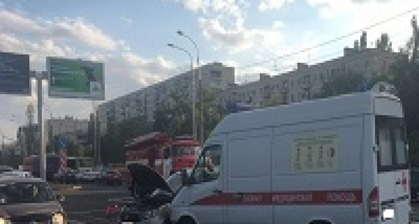 В Волгограде скорая выехала на встречку