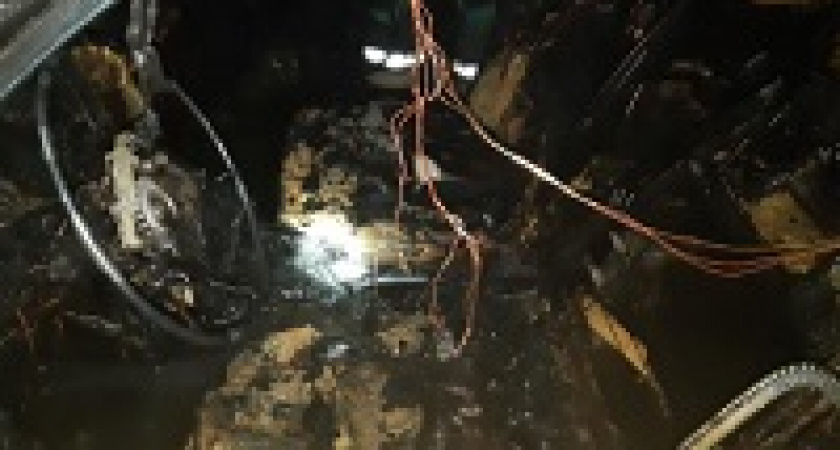 Волжанка обиделась на мужчину и бросила окурок в его машину