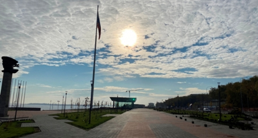 ЗАБЕТОНИРОВАНА СЦЕНА БУДУЩЕГО АМФИТЕАТРА 