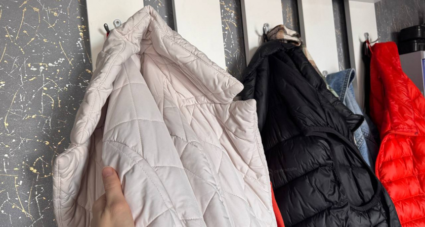 Как почистить пуховик весной