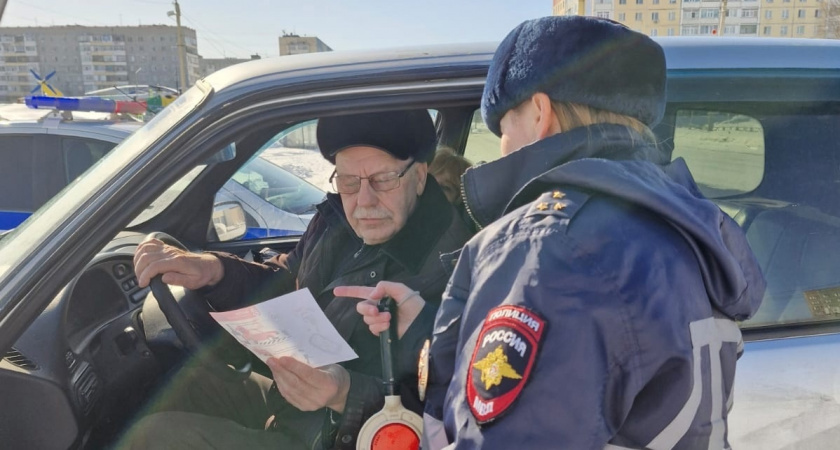 Водителей с многолетним стажем заставят пересдавать права в апреле: в ином случае нужно будет заплатить 30 тысяч рублей "с головы"