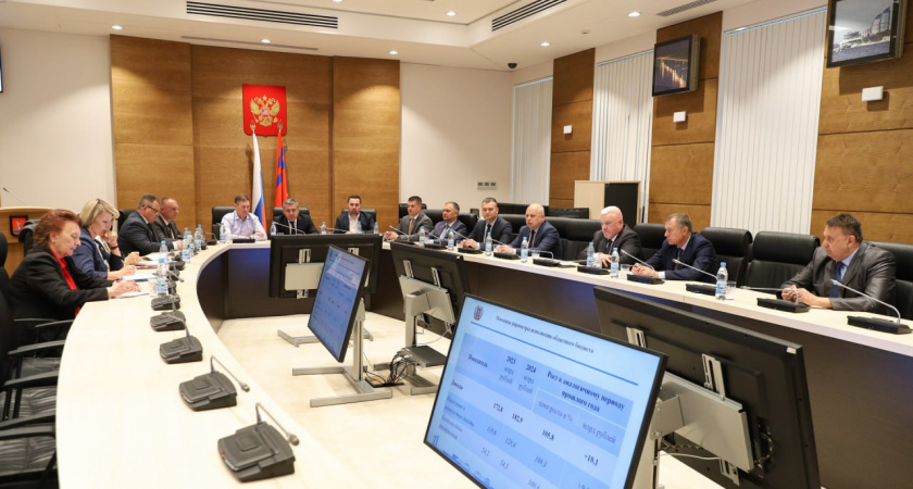 Волгоградская область показала рост: бюджет 2024 года обсудили на публичных слушаниях