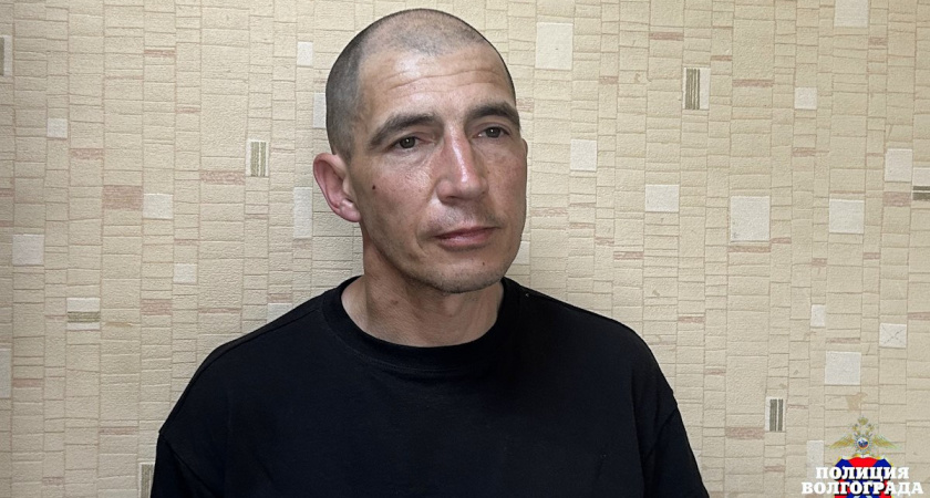 В Волгограде задержали грабителя, напавшего на медсестру — украденную цепочку уже нашли