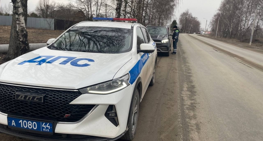 В ГАИ назвали 5 ошибок водителей на автозаправке, за которые можно получить штраф от 500 до 1 500 рублей и даже потерять права