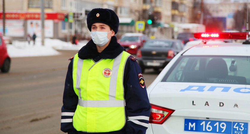 С 9 июня - новое правило вводится для всех, кто водит автомобиль. Теперь полный запрет