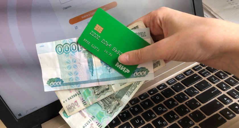 Владельцев карт Сбербанка предупредили об опасности полного списания денег: что известно