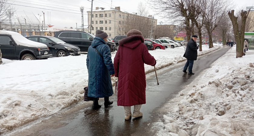 Пенсия по инвалидности в 2025 году: кому положена, как получить и какие выплаты ожидать?