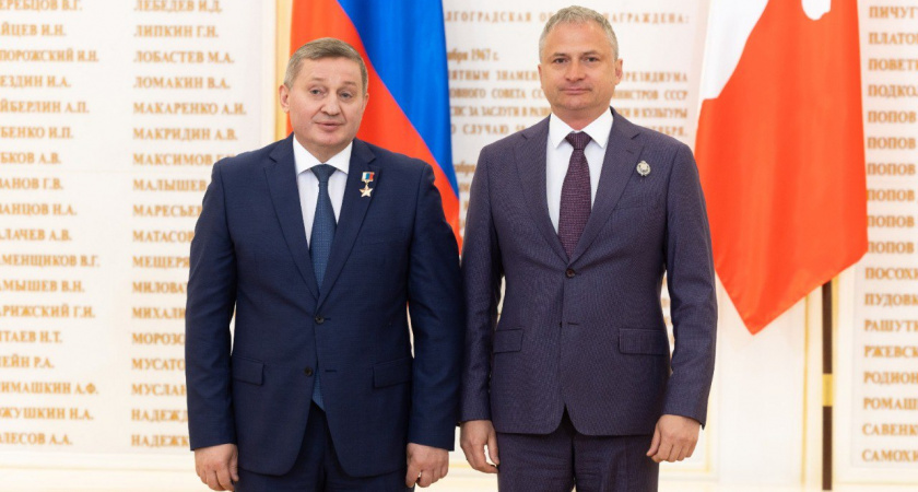 Трое медиков из Волгограда получили звание "Заслуженный работник здравоохранения России" — область чествует своих героев
