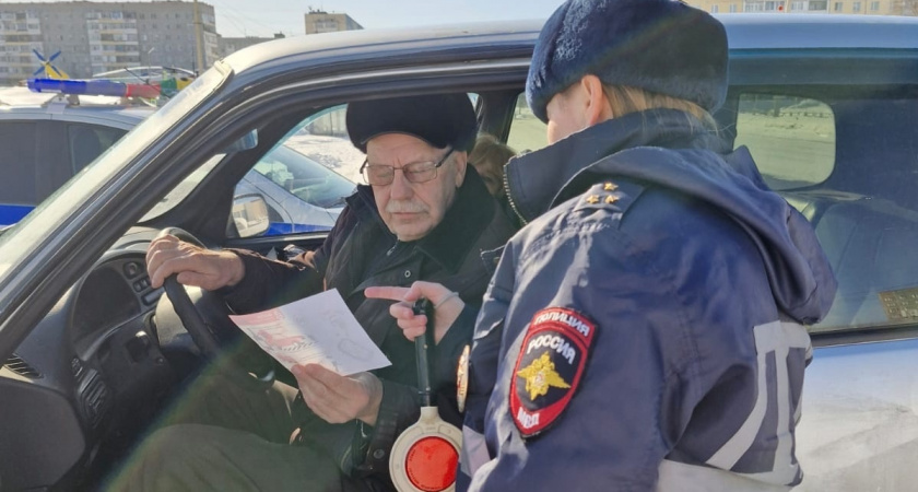 В ГАИ расставили все «точка над i» : до какого возраста можно водить машину - пенсионерам все объяснили