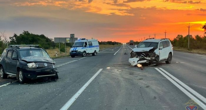 В Волгоградской области за сутки произошло сразу несколько серьёзных ДТП — пострадали взрослые и ребёнок