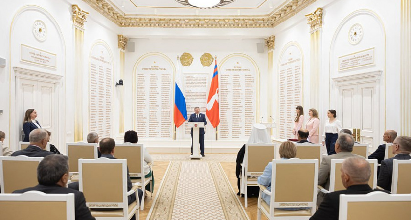 Жители Волгоградской области удостоены государственных наград: вклад в развитие региона отмечен