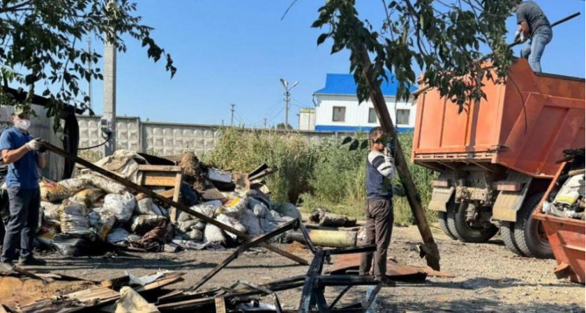 «Я склоняюсь к тому, что это был поджог»: владелица сгоревшего приюта для собак в Волгограде рассказала подробности трагедии