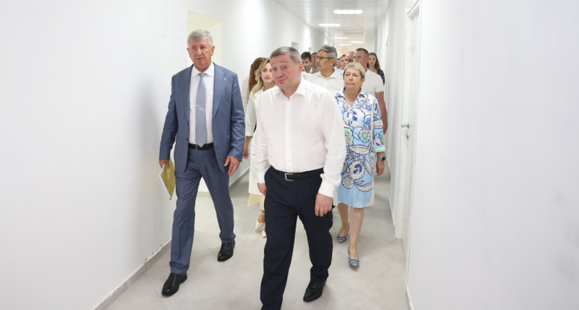 Волгоград готовит обновлённую детскую поликлинику к 1 сентября: Бочаров потребовал завершить ремонт на Университетском