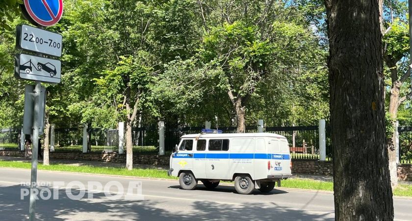 В Волгограде бывший полицейский собрал банду, чтобы вымогать деньги