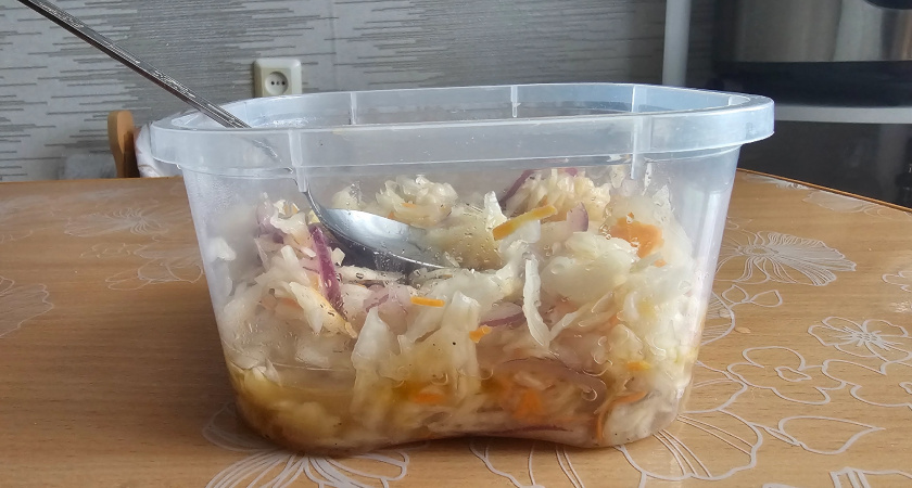 Делаю каждый год - хрустим квашеной капустой до лета: вкуснее любого лечо
