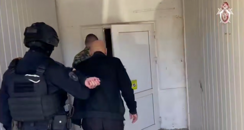Следком снял на видео задержание волгоградцев, обокравших бойца СВО