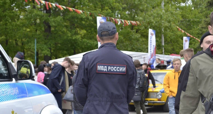 В Волгограде 14-летний подросток угнал автомобиль, чтобы «покататься»