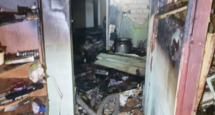 В ночном пожаре в Волгограде погиб мужчина