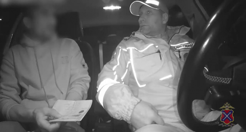 Иностранный водитель с поддельными правами попытался откупиться от полиции в Волгограде