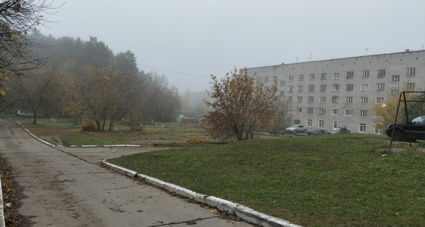 Два частных дома повреждены после атаки БПЛА в Волжском